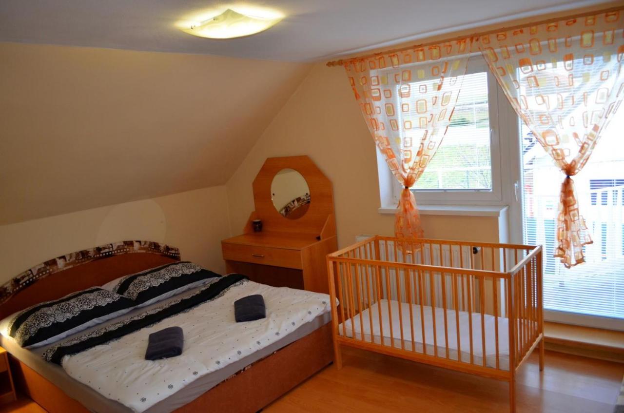 Apartmany Riviera A Chalupa Riviera Liptov, Bešeňová Exteriér fotografie