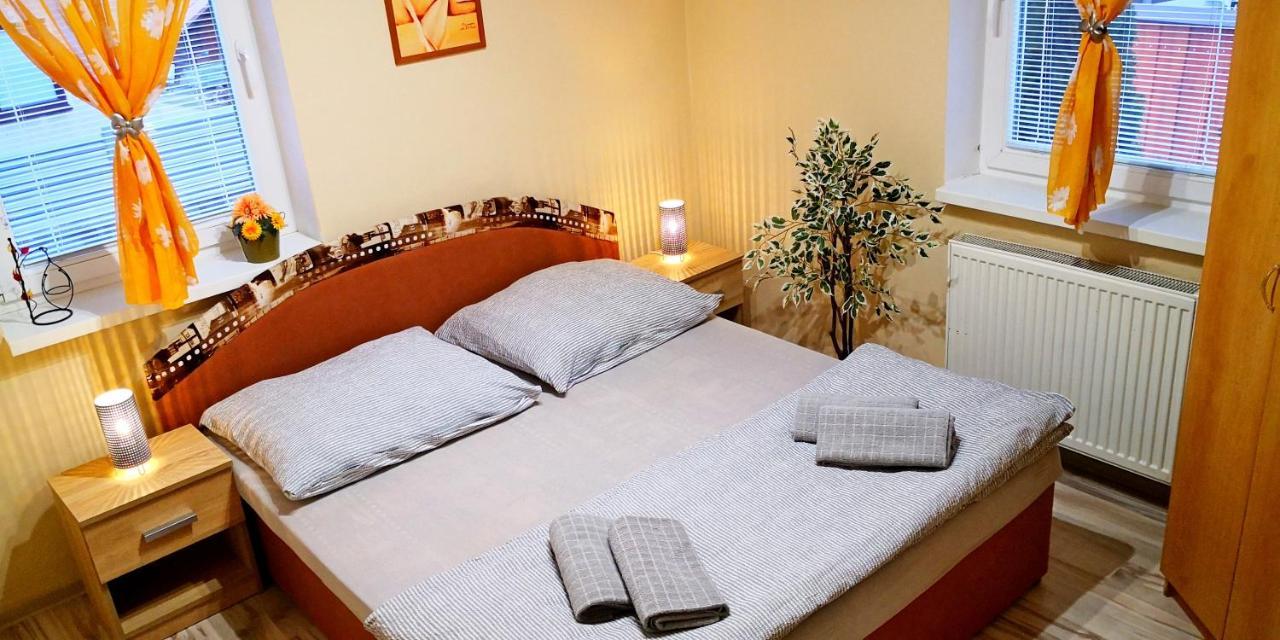 Apartmany Riviera A Chalupa Riviera Liptov, Bešeňová Exteriér fotografie