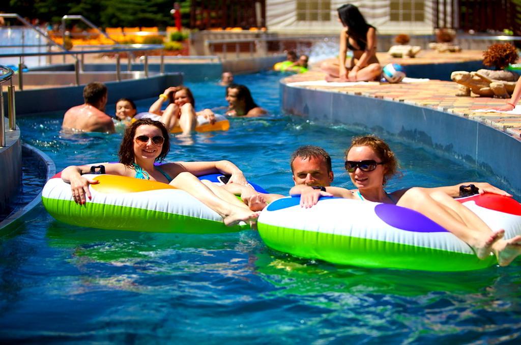 Apartmany Riviera A Chalupa Riviera Liptov, Bešeňová Exteriér fotografie